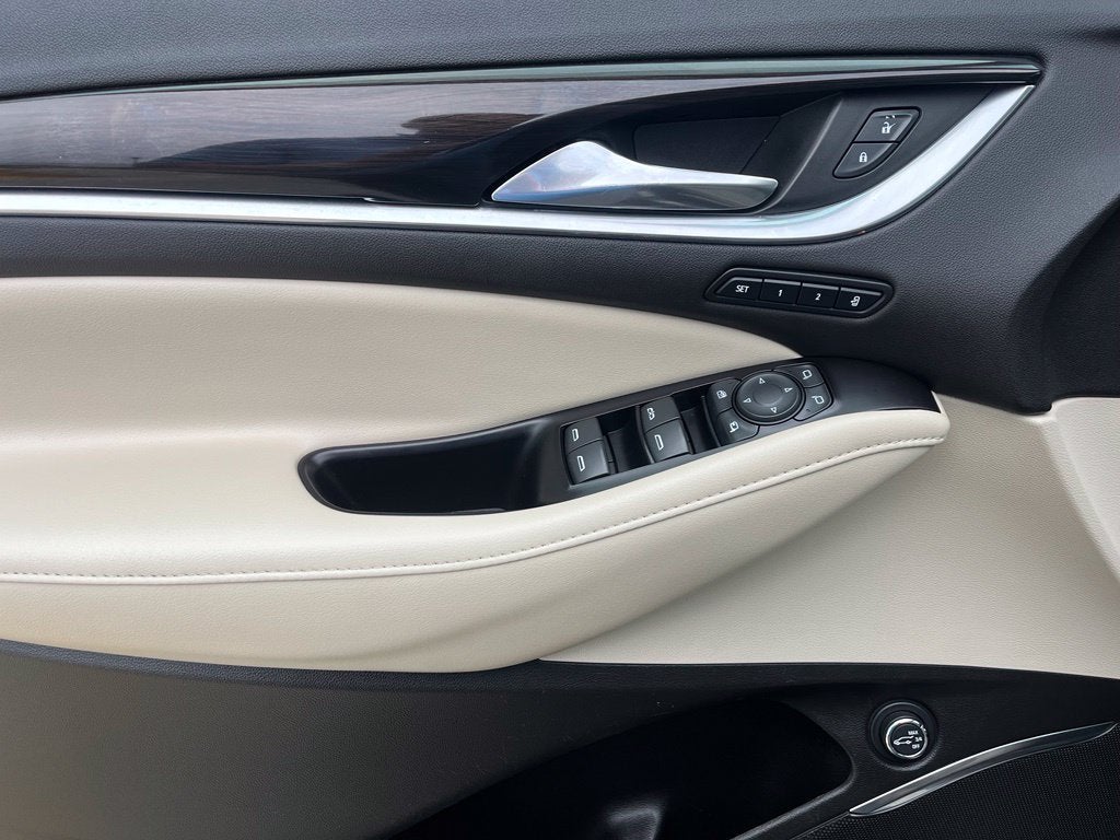 2019 Buick Enclave Premium Group AWD | Moonroof | Htd/Vent Seats