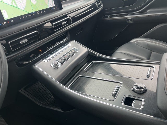 2025 Lincoln Aviator Livery AWD | Pano Roof | 360 Camera | BLIS | BlueCruise