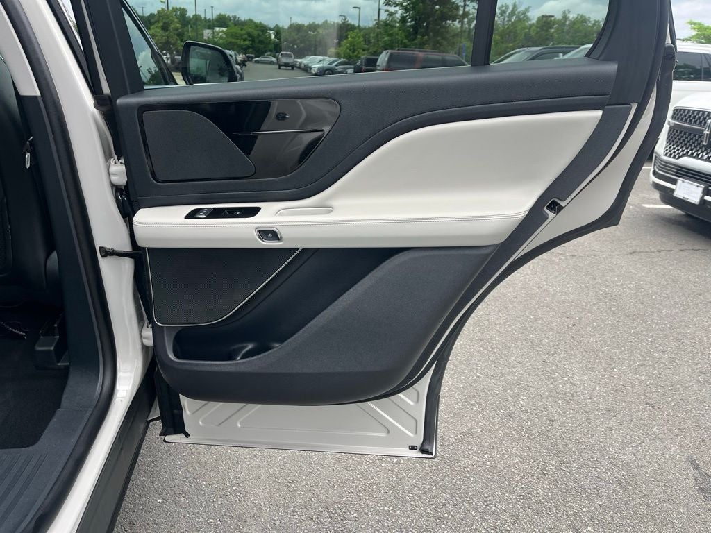 2025 Lincoln Aviator Premiere AWD | Pano Roof | 360 Camera | BLIS