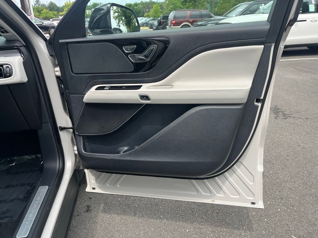 2025 Lincoln Aviator Premiere AWD | Pano Roof | 360 Camera | BLIS