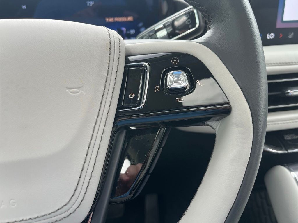 2025 Lincoln Aviator Premiere AWD | Pano Roof | 360 Camera | BLIS