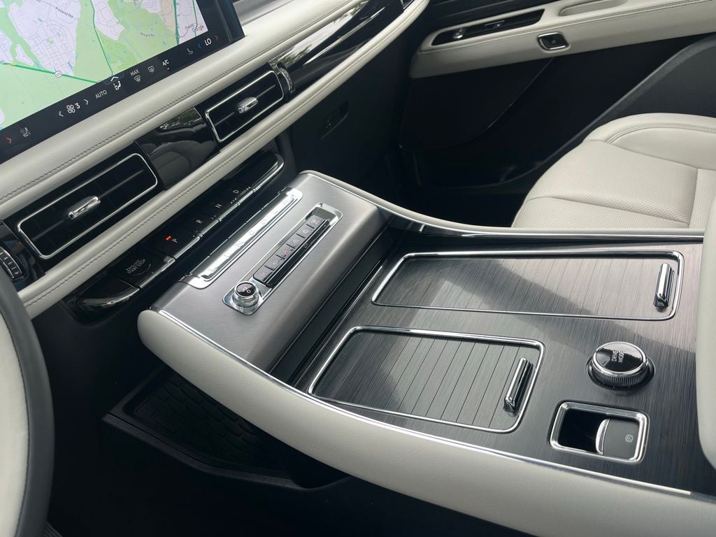 2025 Lincoln Aviator Premiere AWD | Pano Roof | 360 Camera | BLIS