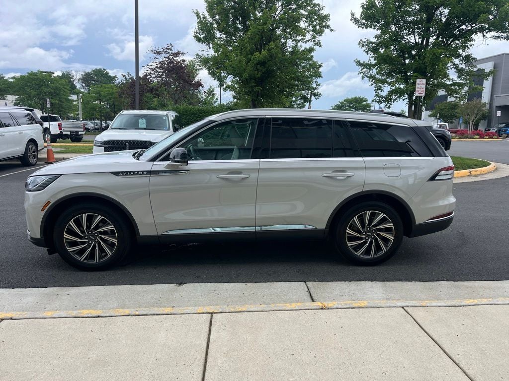 2025 Lincoln Aviator Premiere AWD | Pano Roof | 360 Camera | BLIS