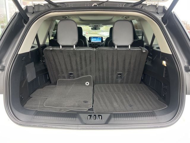 2025 Lincoln Aviator Premiere II 4WD | Pano Roof | 360 Cam | Jet Appear Pkg
