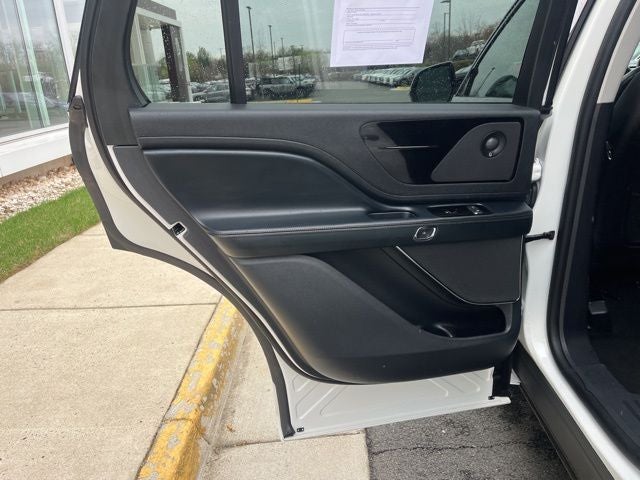 2025 Lincoln Aviator Premiere II 4WD | Pano Roof | 360 Cam | Jet Appear Pkg