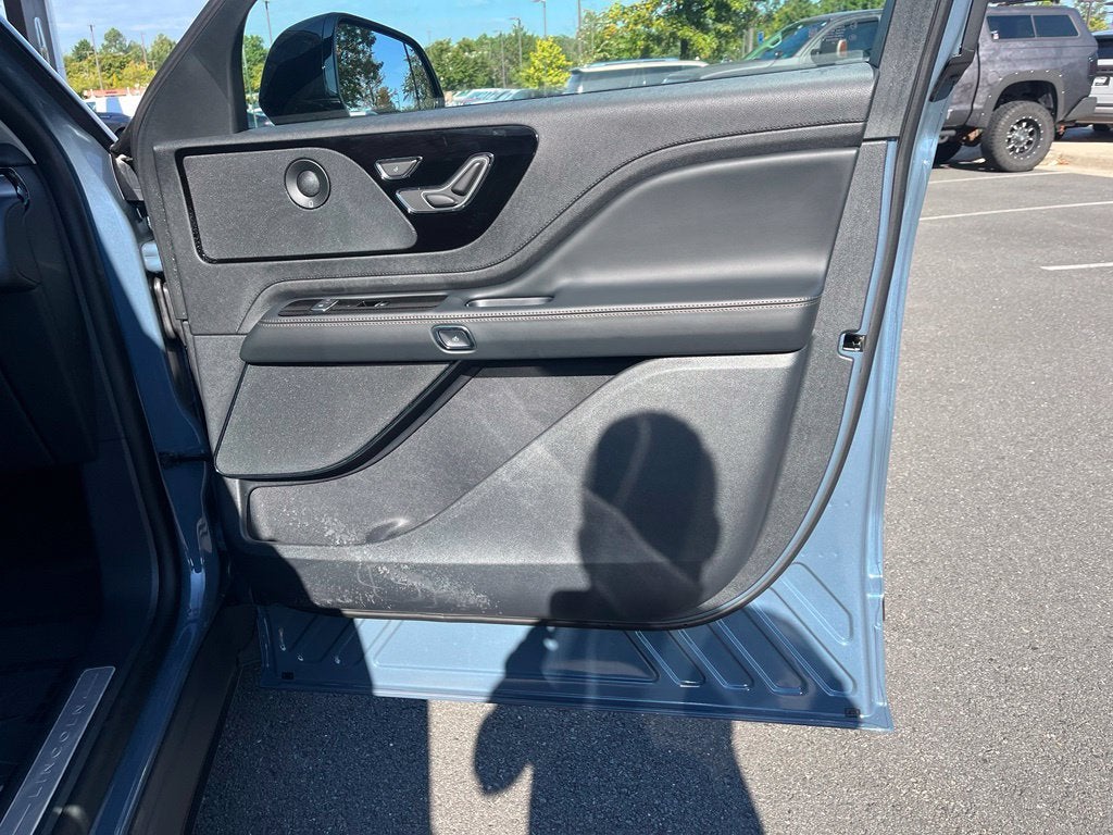 2026 Lincoln Aviator Premiere II AWD | Pano Roof | 360 Cam | BLIS | Jet Pkg