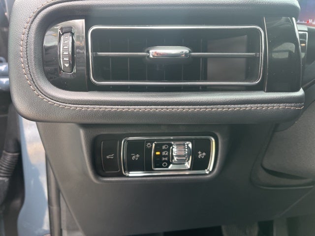 2025 Lincoln Aviator Premiere AWD | Pano Roof | 360 Camera | 21" Wheels