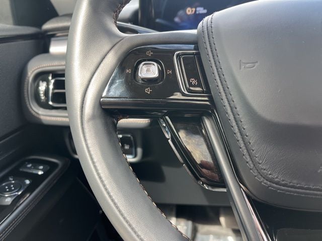 2025 Lincoln Aviator Premiere AWD | Pano Roof | 360 Camera | BLIS