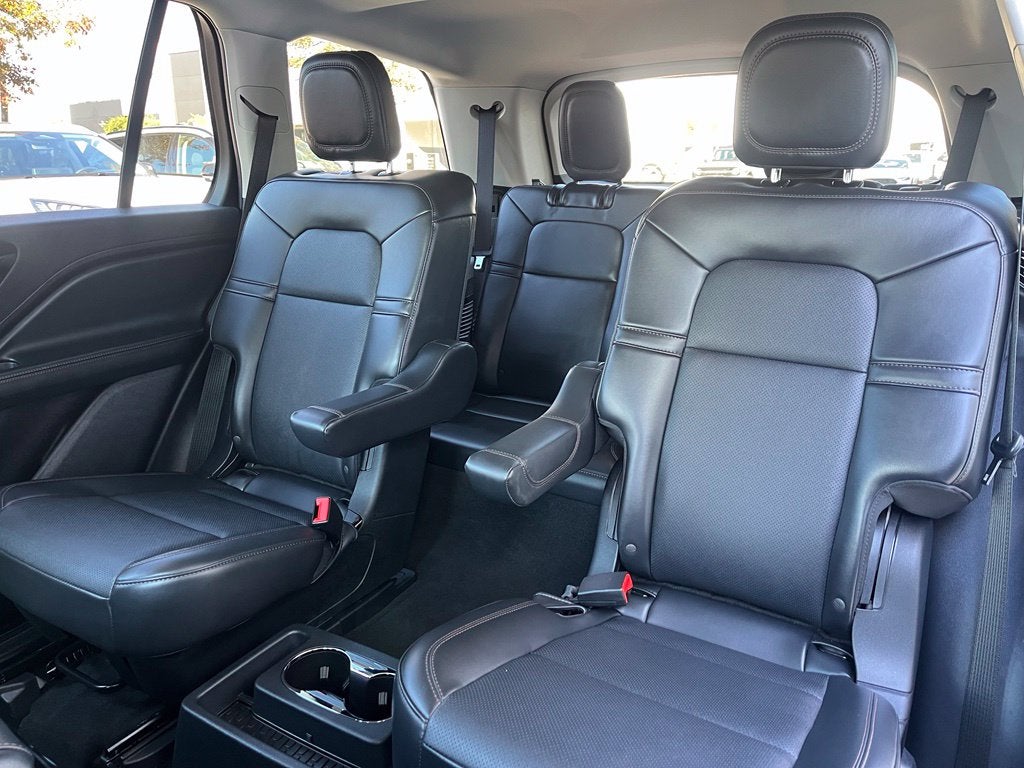 2026 Lincoln Aviator Premiere III AWD | Pano Roof | HUD | 360 Cam | LKAS