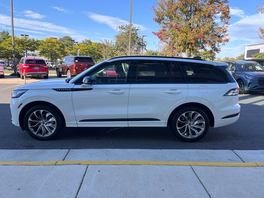 2026 Lincoln Aviator Premiere III AWD | Pano Roof | HUD | 360 Cam | LKAS