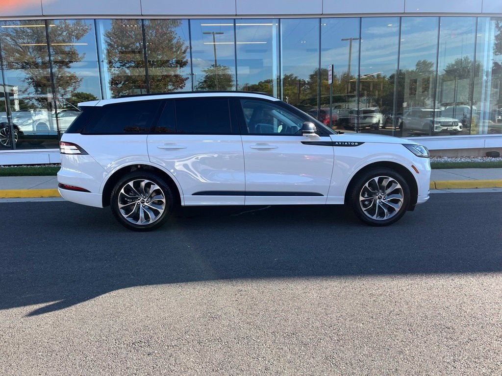 2026 Lincoln Aviator Premiere III AWD | Pano Roof | HUD | 360 Cam | LKAS