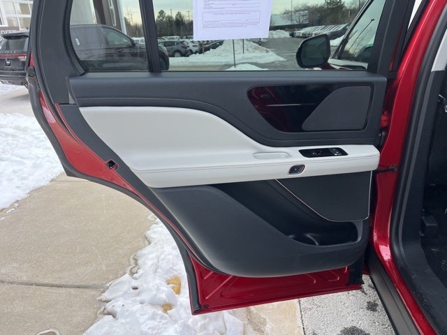 2025 Lincoln Aviator Premiere AWD | Pano Roof | 360 Camera | Jet Appear Pkg