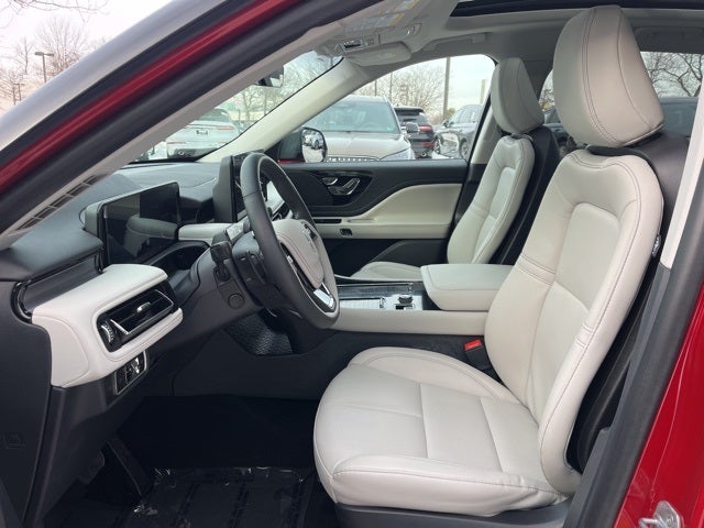 2025 Lincoln Aviator Premiere AWD | Pano Roof | 360 Camera | Jet Appear Pkg