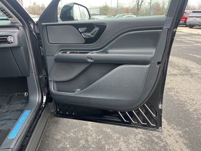 2026 Lincoln Aviator Premiere II AWD | Pano Roof | 360 Camera | Jet Appear Pkg