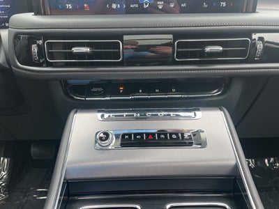 2026 Lincoln Aviator Premiere II AWD | Pano Roof | 360 Camera | Jet Appear Pkg