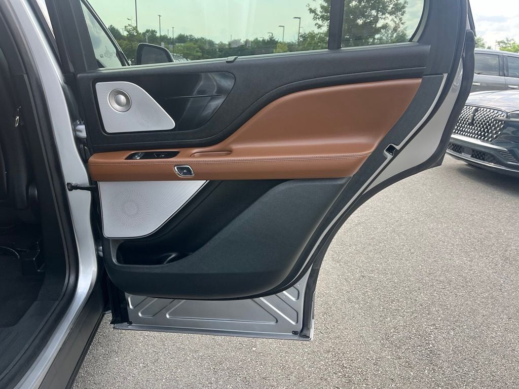 2023 Lincoln Aviator Reserve AWD | Pano Roof | 360 Cam | Jet Pkg | Luxury Pkg