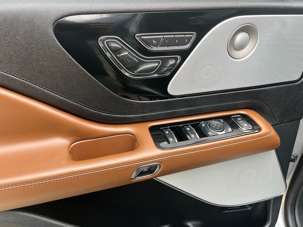 2023 Lincoln Aviator Reserve AWD | Pano Roof | 360 Cam | Jet Pkg | Luxury Pkg