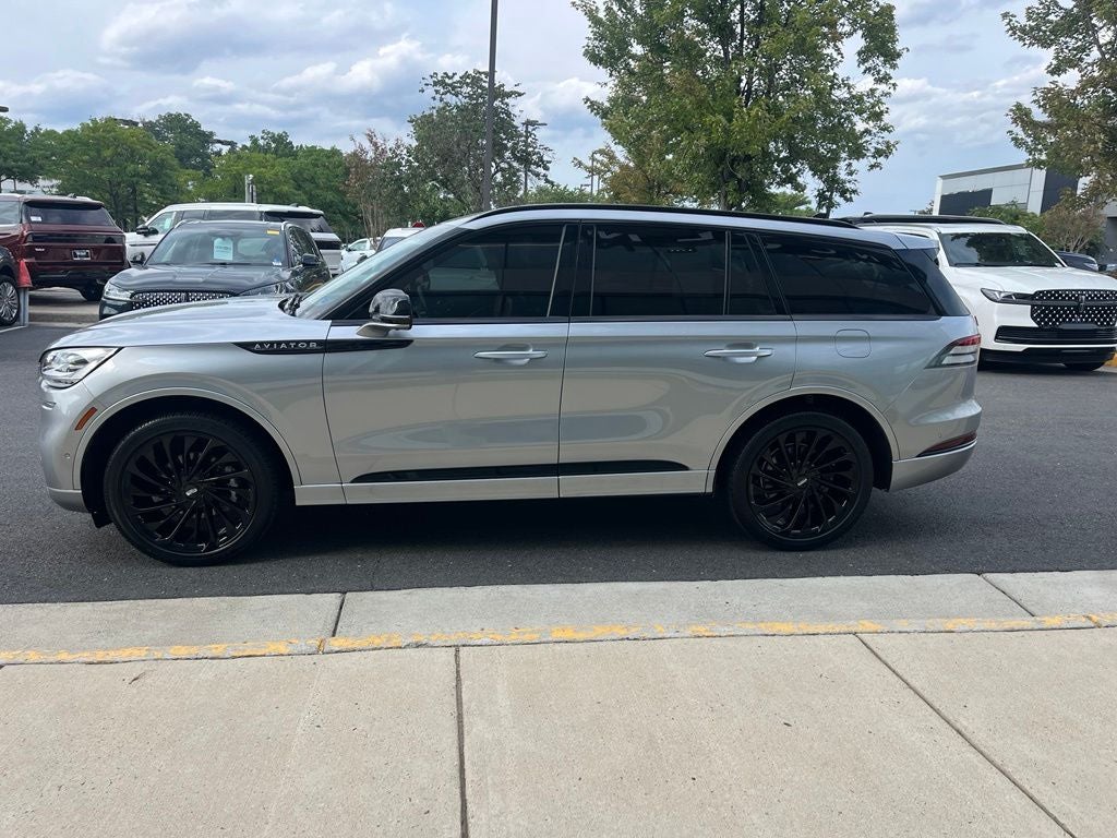 2023 Lincoln Aviator Reserve AWD | Pano Roof | 360 Cam | Jet Pkg | Luxury Pkg