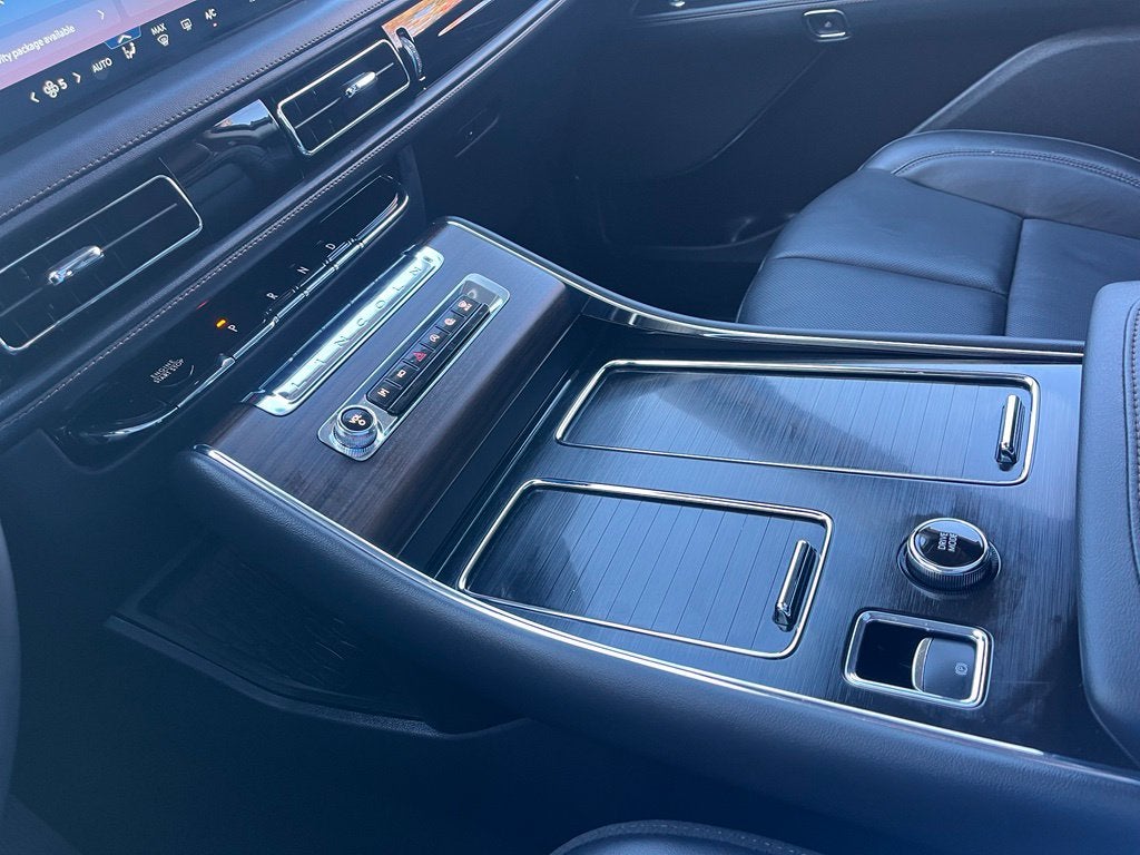 2026 Lincoln Aviator Reserve AWD | Pano Roof | HUD | Low Miles | BLIS