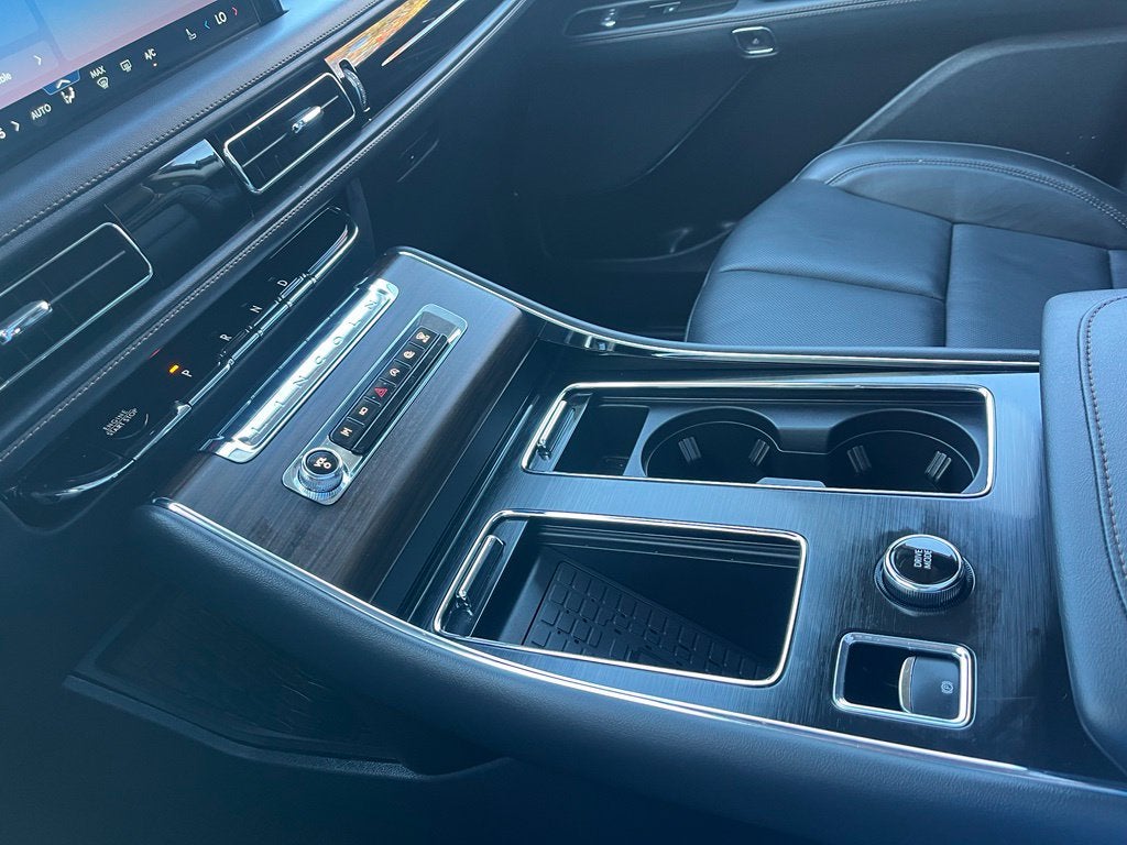 2026 Lincoln Aviator Reserve AWD | Pano Roof | HUD | Low Miles | BLIS
