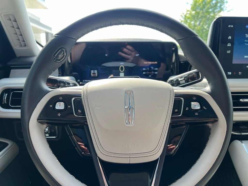 2026 Lincoln Aviator Reserve | Bluecruise | Illumination Pack | Pano Moonroof