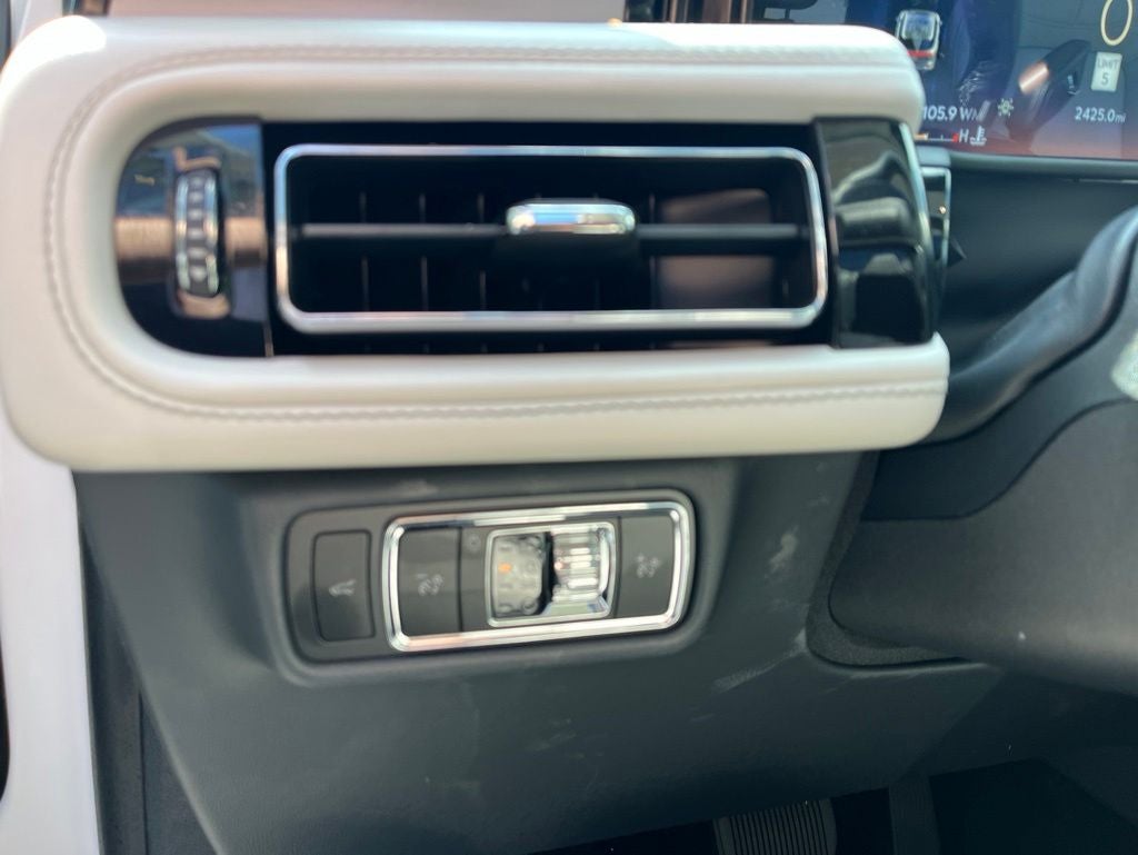 2026 Lincoln Aviator Reserve | Bluecruise | Illumination Pack | Pano Moonroof