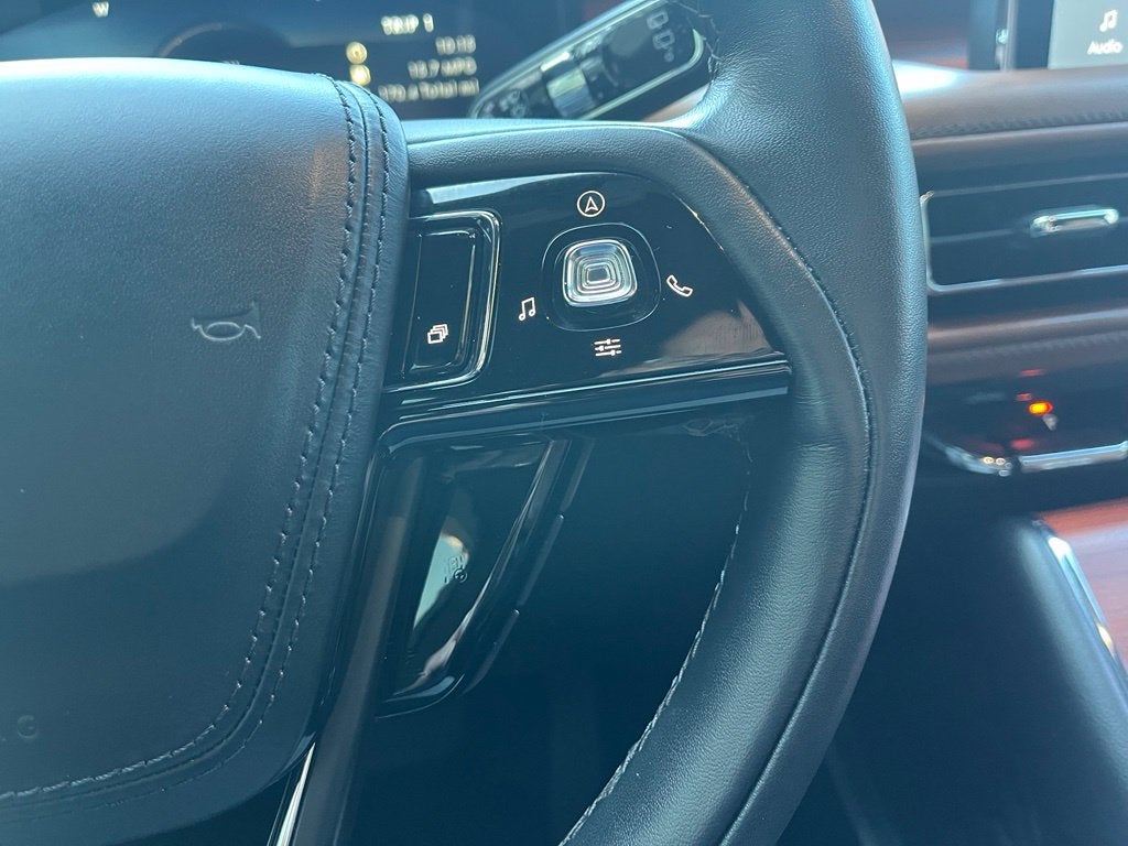 2024 Lincoln Aviator Reserve AWD | Luxury Pkg | Illumination Pkg | Pano Roof