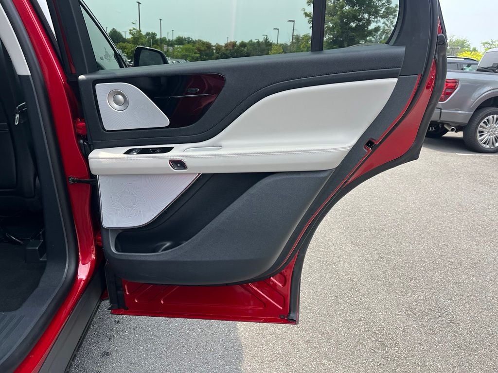 2026 Lincoln Aviator Reserve AWD | Pano Roof | 360 Cam | Luxury Pkg