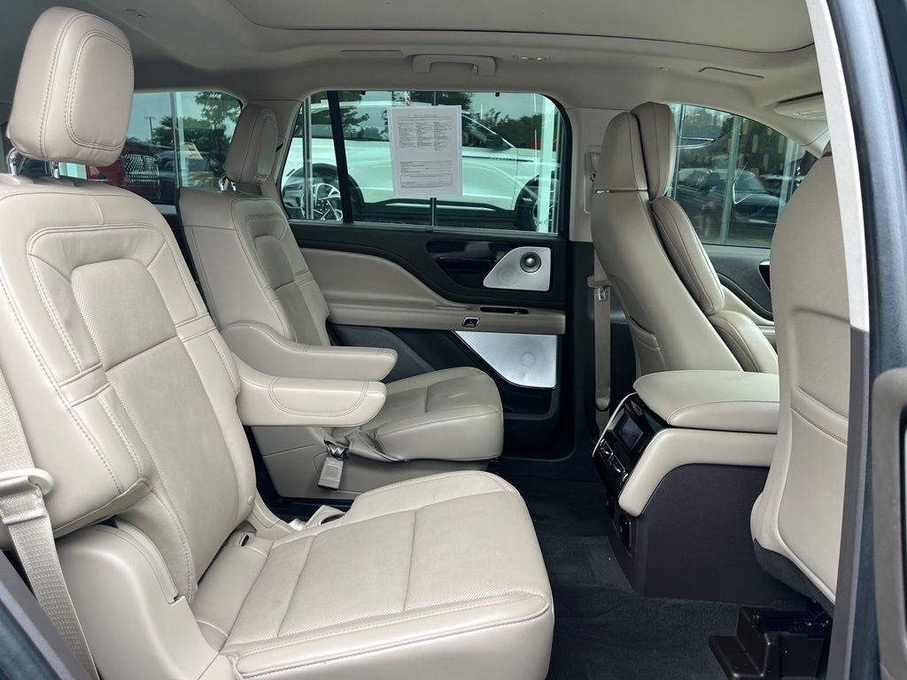 2024 Lincoln Aviator Reserve AWD | Pano Roof | 360 Cam | BLIS | Lux Pkg