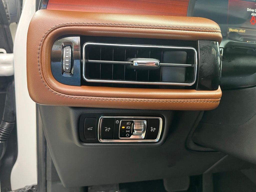 2024 Lincoln Aviator Reserve AWD | Pano Roof | 360 Cam | BLIS | Elements Pkg+