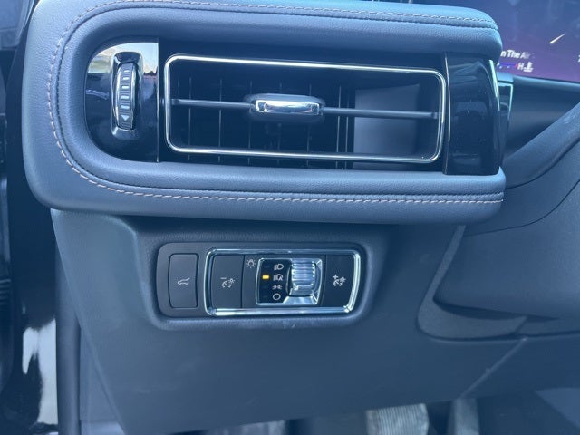 2025 Lincoln Aviator Reserve II AWD | Pano Roof | 360 Camera | Lux Pkg