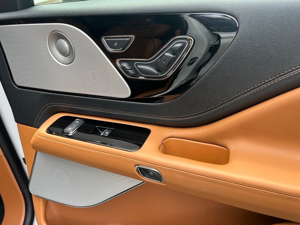 2026 Lincoln Aviator Black Label AWD | Pano Roof | 360 Cam | BLIS | HUD