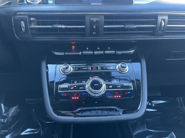 2022 Lincoln Corsair Standard AWD | Pano Roof | BLIS | Premium Pkg