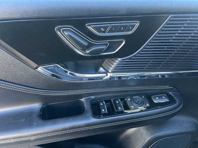 2022 Lincoln Corsair Standard AWD | Pano Roof | BLIS | Premium Pkg