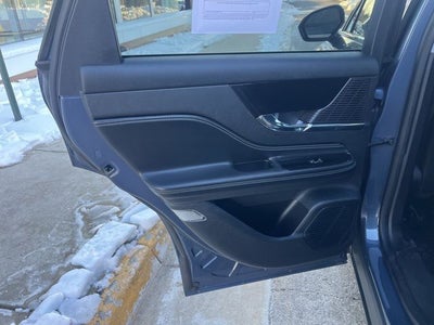 2022 Lincoln Corsair Standard AWD | Nav | Pano Roof | Premium Pkg