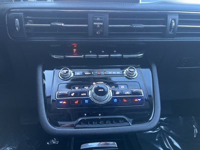 2022 Lincoln Corsair Standard AWD | Nav | Pano Roof | Premium Pkg