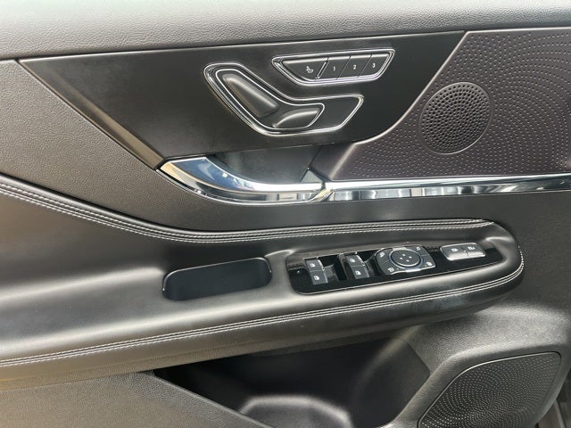 2023 Lincoln Corsair Standard | 360 Degree Cam | Pano Moonroof | Tow Pack |