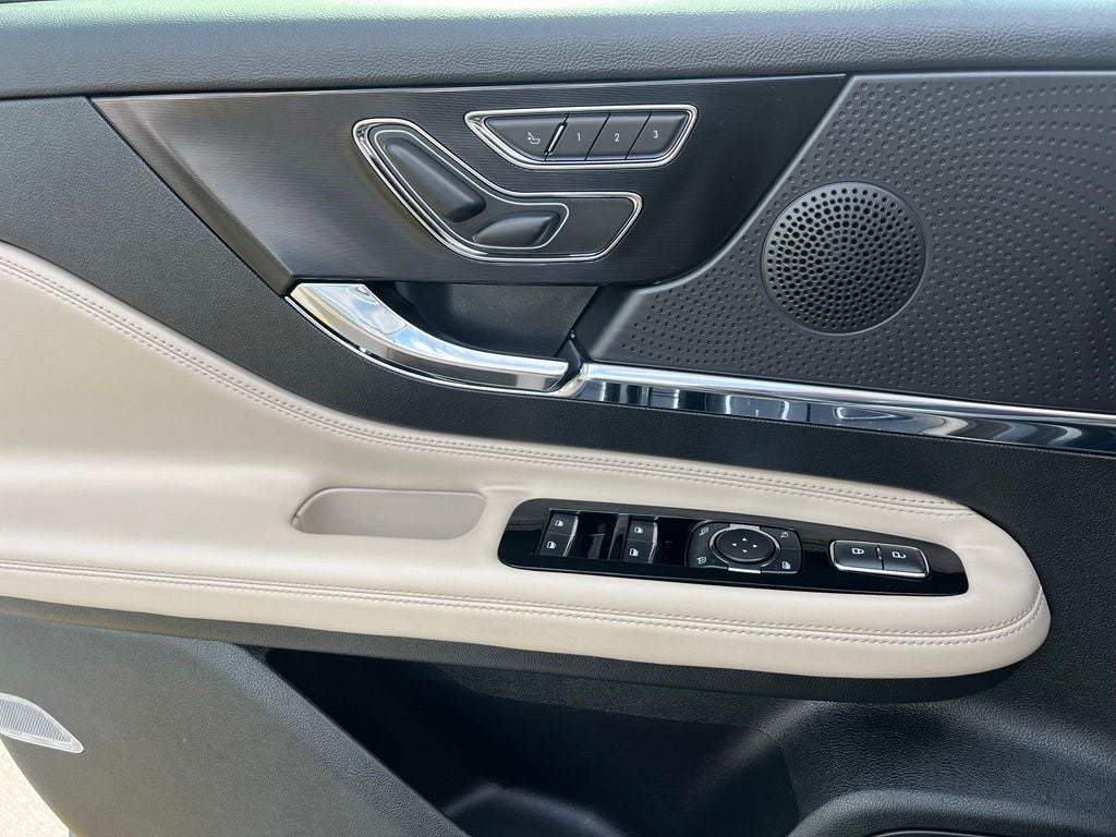 2025 Lincoln Corsair Premiere AWD | 360 Cam | BLIS | SYNC 4 | Co-Pilot360