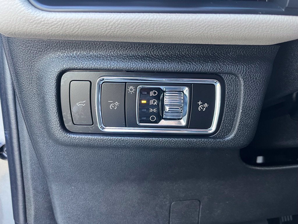 2025 Lincoln Corsair Premiere AWD | BLIS | LKAS | CarPlay/Android