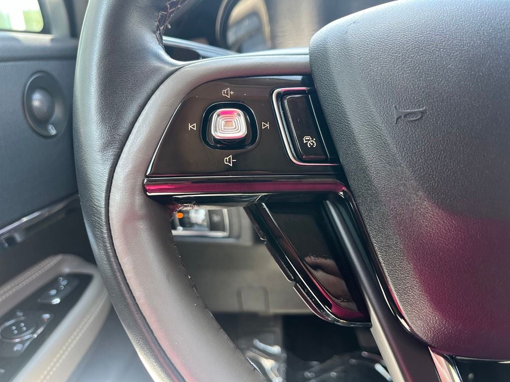2024 Lincoln Corsair Reserve III 4WD | Pano Roof | 360 Cam | BLIS | Jet Pkg