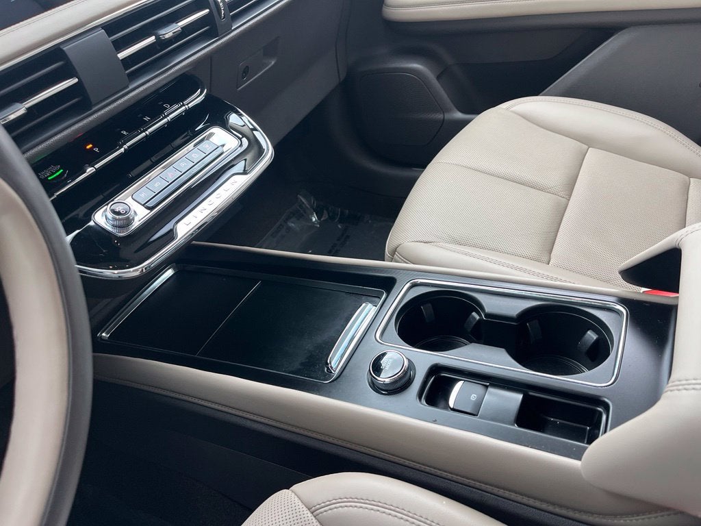 2024 Lincoln Corsair Reserve AWD | Pano Roof | BLIS | LKAS | Htd/Vent Seats