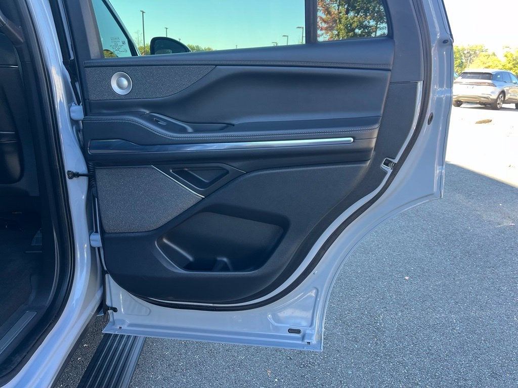 2025 Lincoln Navigator Reserve 4WD | Pano Roof | 360 Cam | BLIS | Jet Pkg