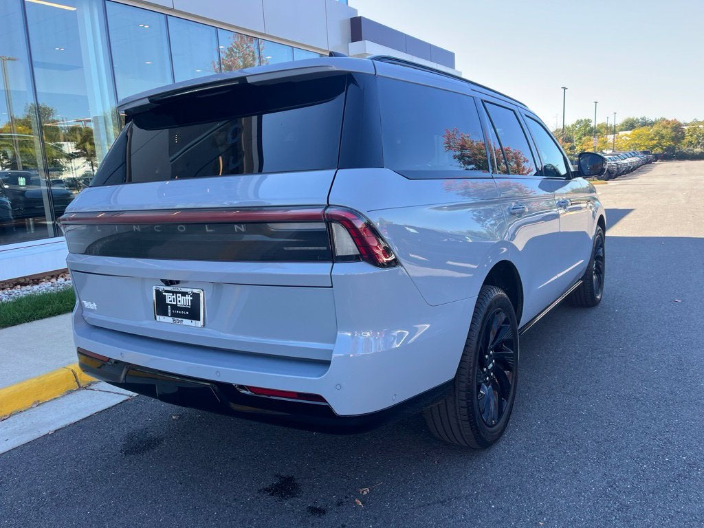 2025 Lincoln Navigator Reserve 4WD | Pano Roof | 360 Cam | BLIS | Jet Pkg
