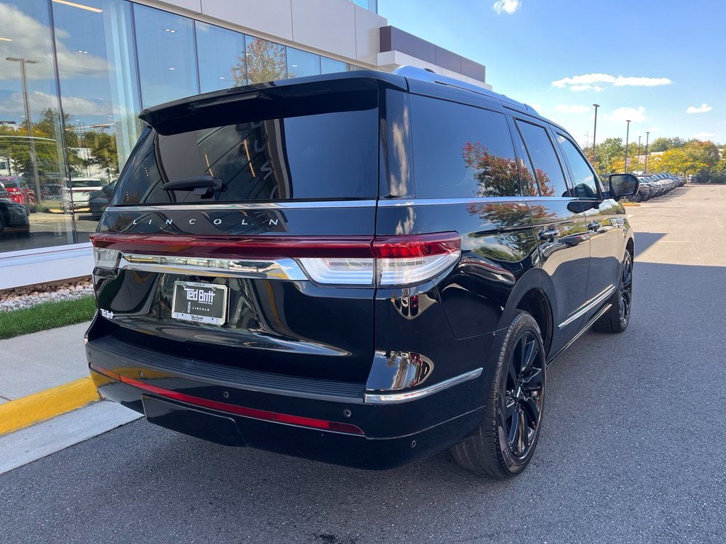 2024 Lincoln Navigator Reserve 4WD | Lux Pkg | Monochromatic Pkg | HUD | 360 Cam