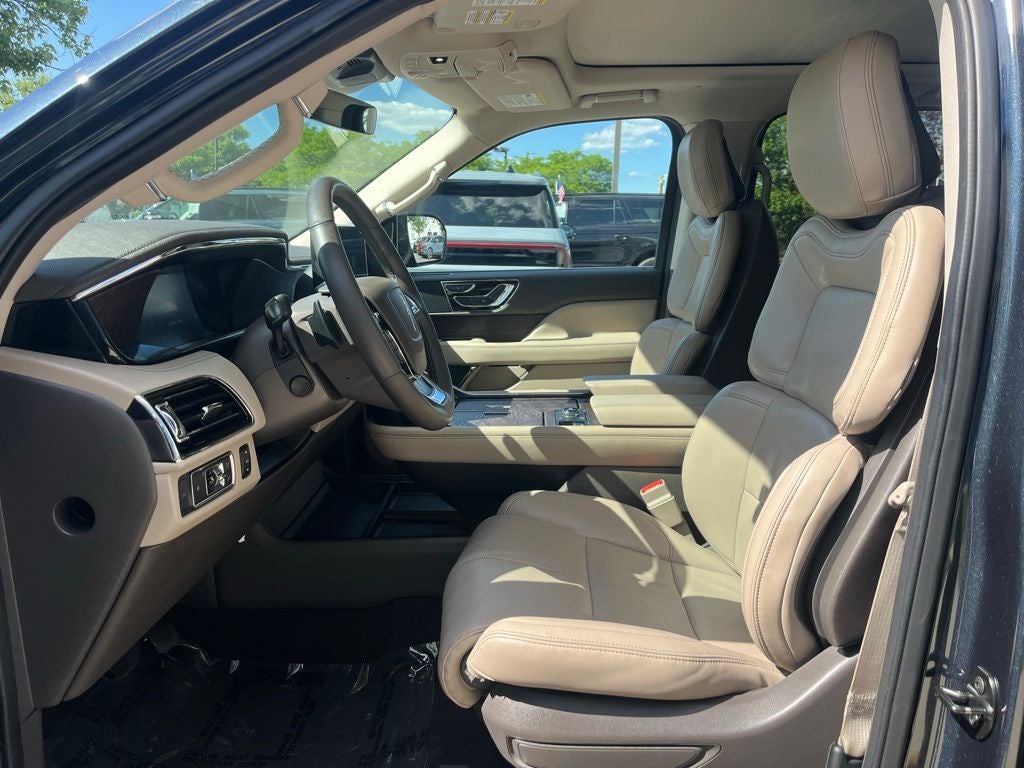 2022 Lincoln Navigator Standard 4WD | Pano Roof | 360 Camera | BLIS