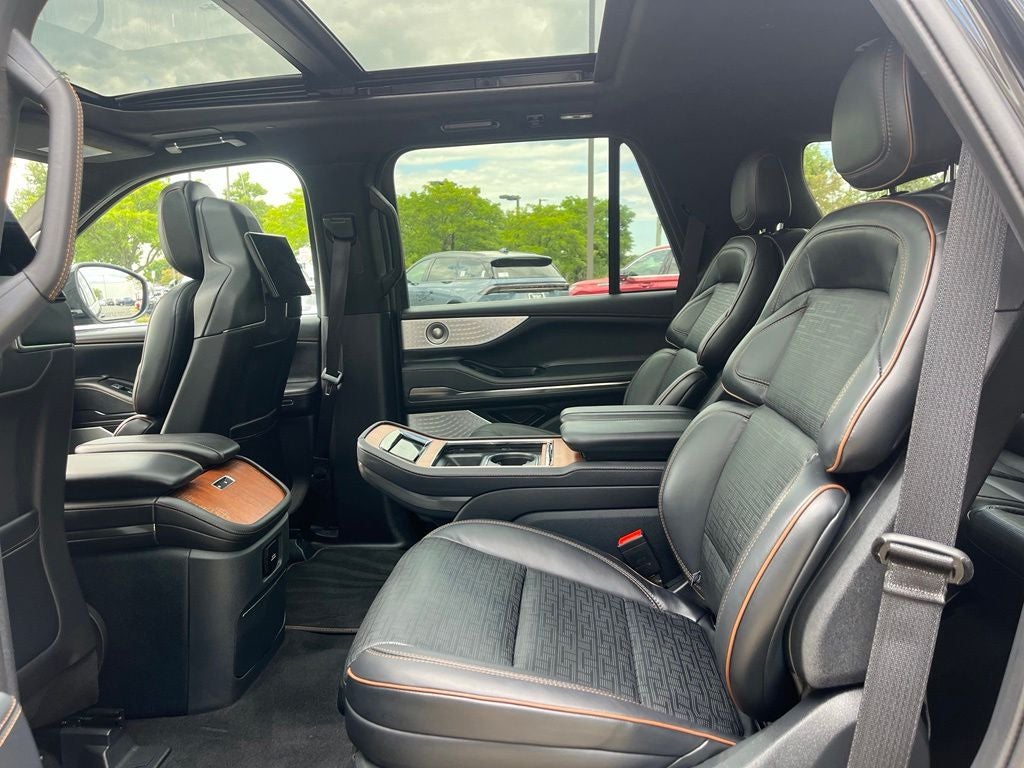 2025 Lincoln Navigator Black Label 4WD | Pano Roof | 360 Cam | BLIS | 24" Wheels