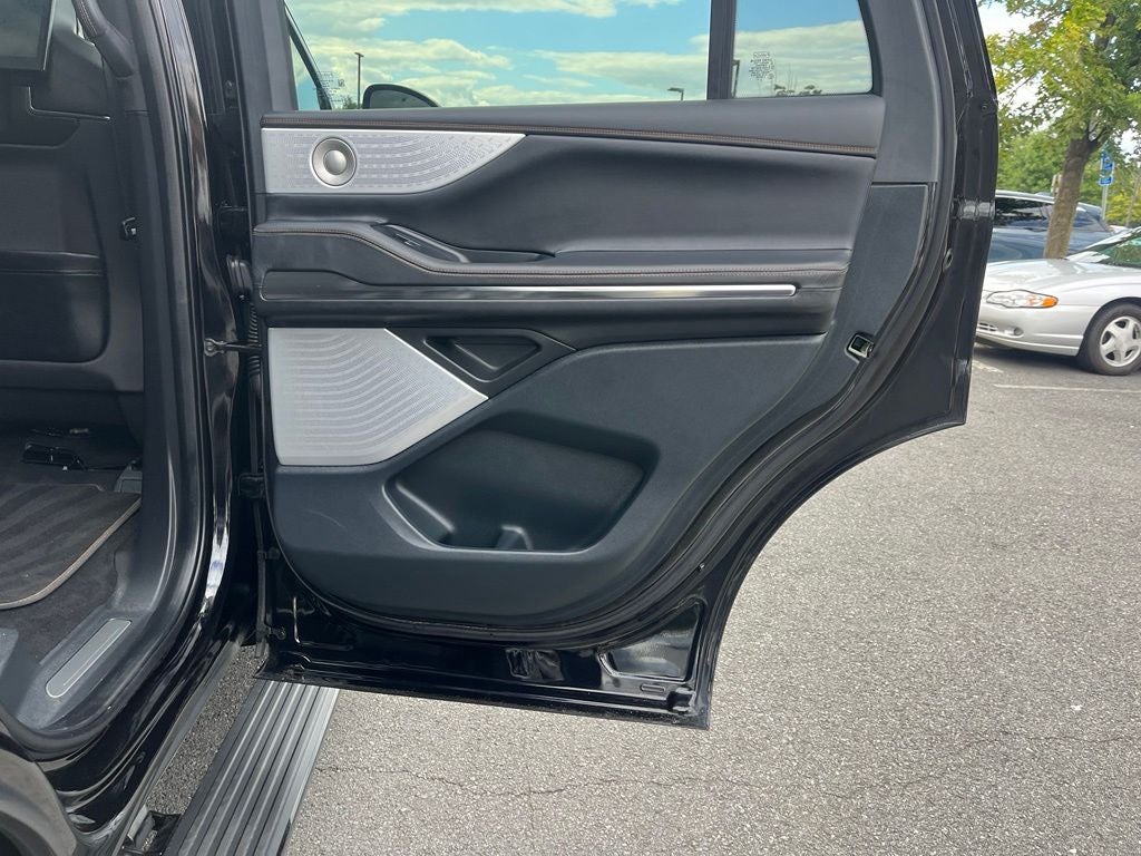 2025 Lincoln Navigator Black Label 4WD | Pano Roof | 360 Cam | BLIS | 24" Wheels