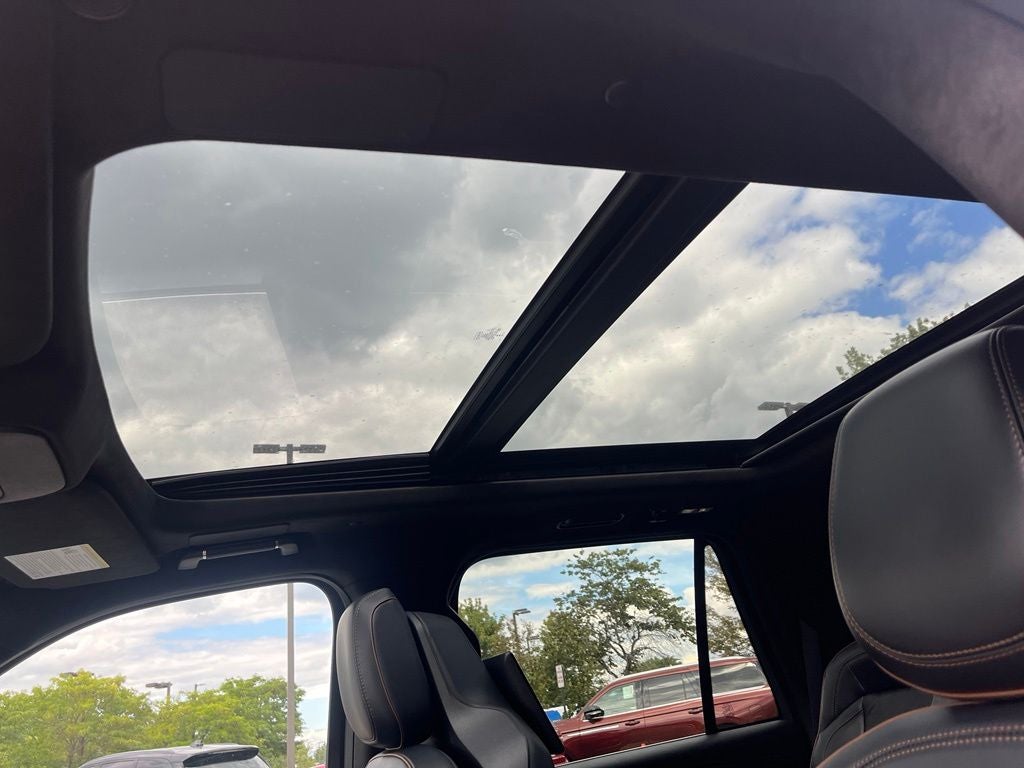 2025 Lincoln Navigator Black Label 4WD | Pano Roof | 360 Cam | BLIS | 24" Wheels