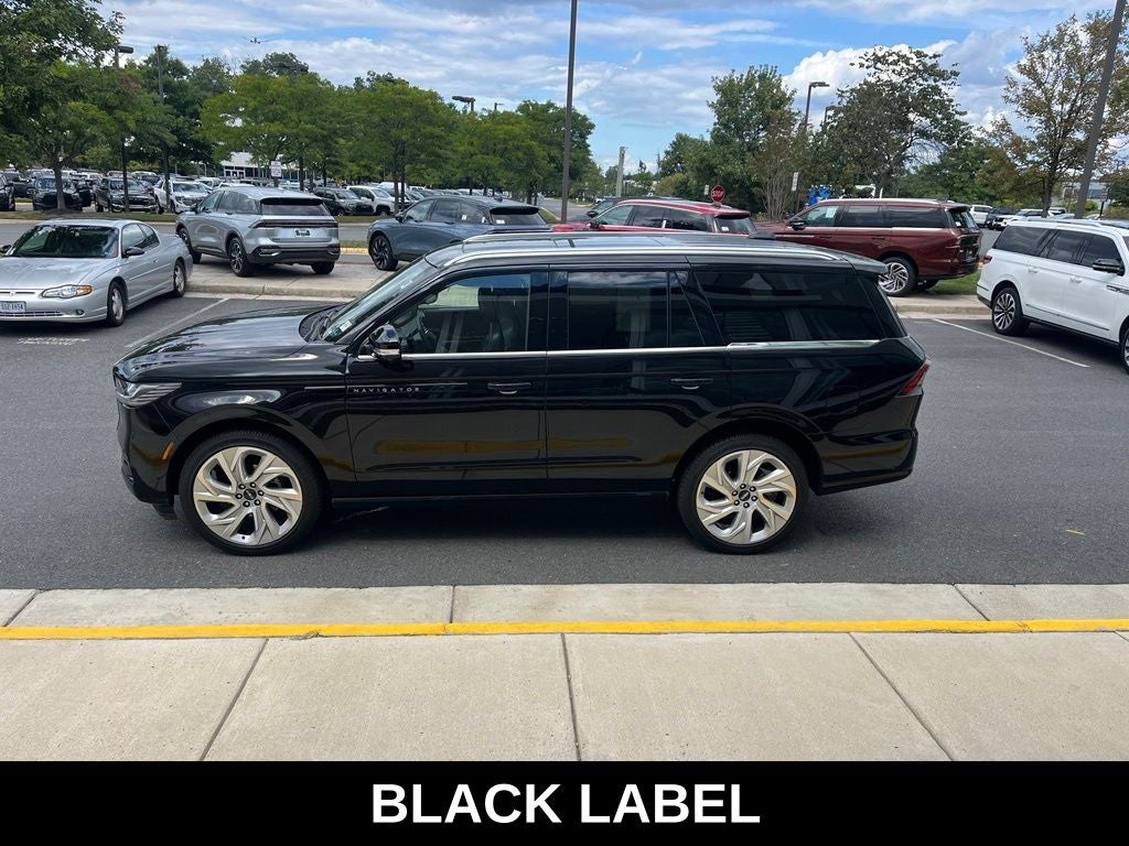 2025 Lincoln Navigator Black Label 4WD | Pano Roof | 360 Cam | BLIS | 24" Wheels