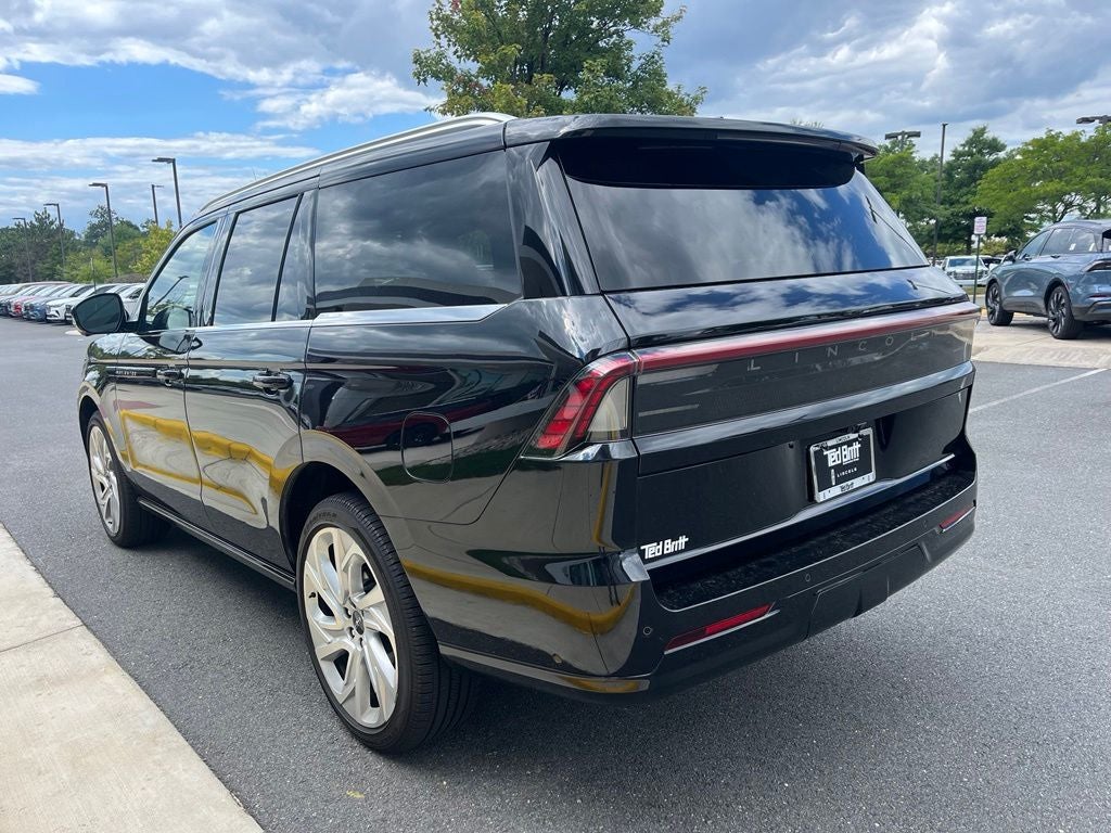 2025 Lincoln Navigator Black Label 4WD | Pano Roof | 360 Cam | BLIS | 24" Wheels
